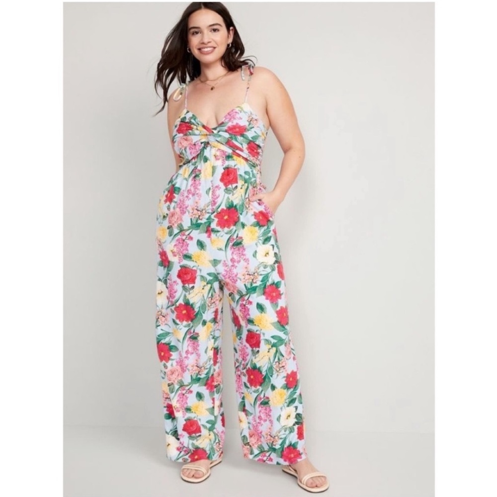 NEW Old Navy Multifloral Tie-Shoulder Cropped Twist-Front Smocked Jumpsuit - M - Picture 2 of 16